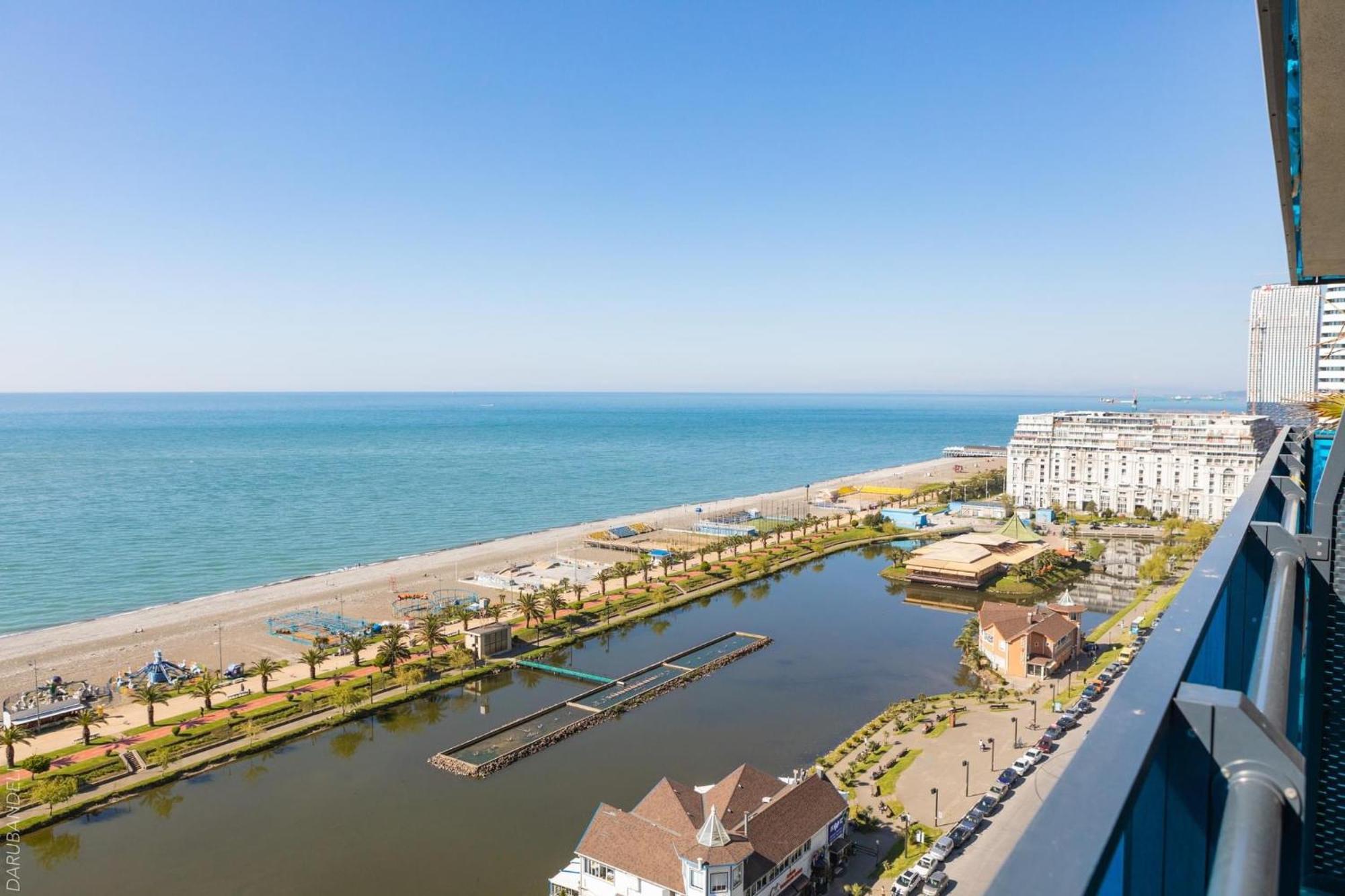 Panorama Sea View Central City Batumi & Aparthotel Eksteriør billede